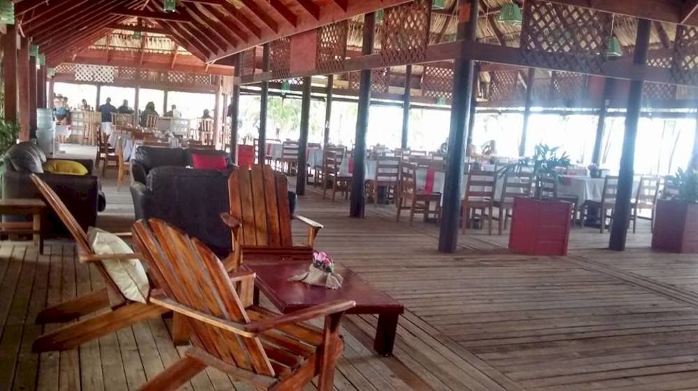 Las Palmas Beach Hotel Dixon Cove Bagian luar foto